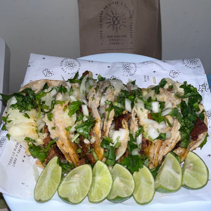 photo of Por Siempre Vegana Taquería Tacos Al Pastor shared by @yabin on  11 Mar 2022 - review