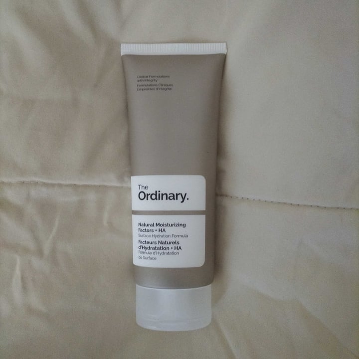 review photo of The Ordinary Natural moisturizing factors + HA shared by @martinacalore on 27 Apr 2022 - review