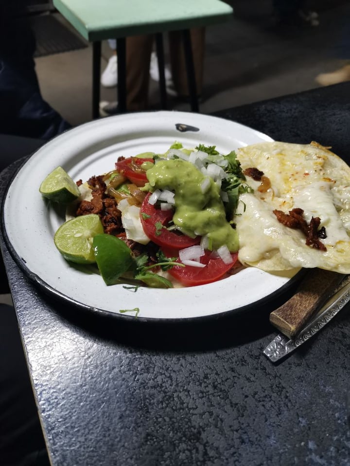 review photo of Por siempre vegana 2 Gringa de Pastor shared by @milleanarquista on 16 Mar 2020 - review