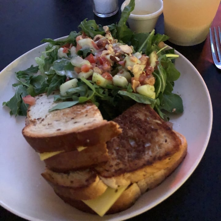 photo of Veggie Grill Beyond Meat Patty Melt shared by @terri on  12 Jul 2019 - review