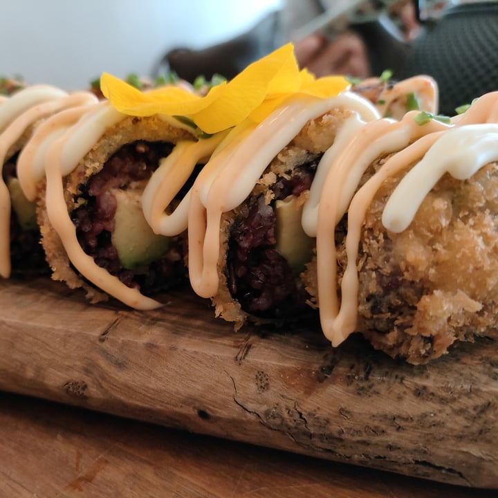 photo of Vegan Sushi Bar Fried California Dream shared by @andreavisconti on  01 May 2022 - review