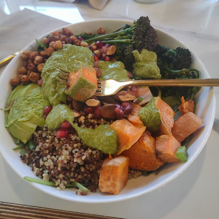 review photo of KALE+COCO #Gainz shared by @claudiaavgenova on 14 Aug 2022 - review