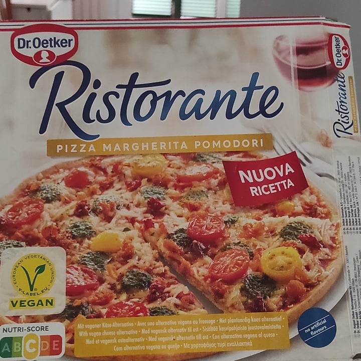 photo of Dr. Oetker Ristorante Pizza Margherita Pomodori shared by @rosemarinum on  20 Sep 2022 - review