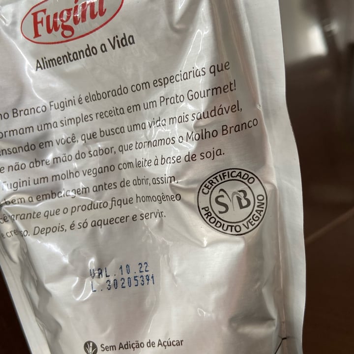 review photo of Fugini Molho branco shared by @claracastelani on 31 Dec 2021 - review