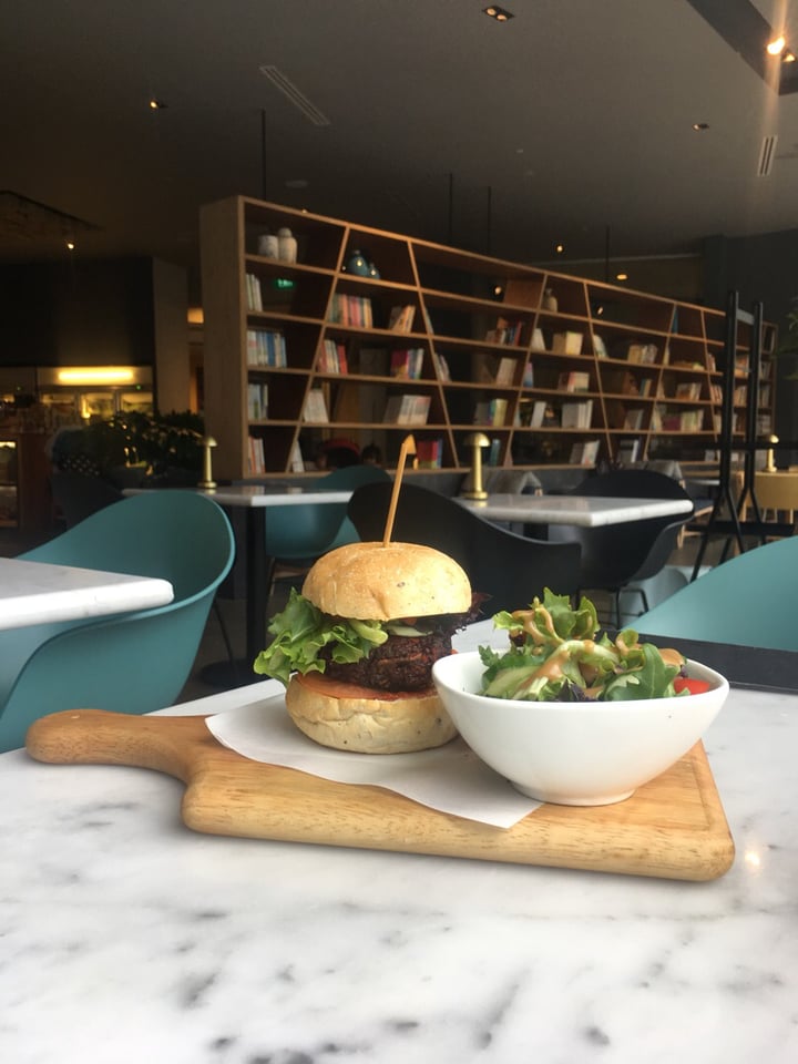 photo of Real Food Lentil Quinoa Burger shared by @ruchikabatra on  04 Sep 2018 - review