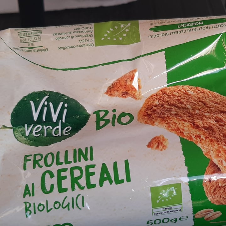 review photo of Vivi Verde Coop Biscotti Frollini ai Cereali Biologici shared by @seleneanubi on 04 Sep 2022 - review