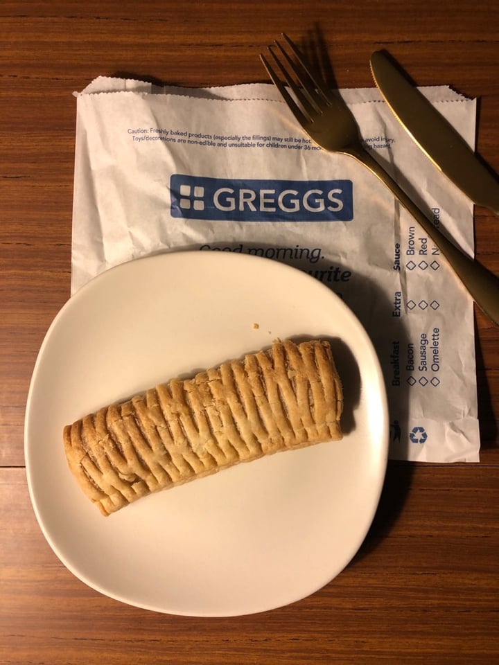 photo of Greggs Vegan Sausage Roll shared by @max on  02 Dec 2019 - review