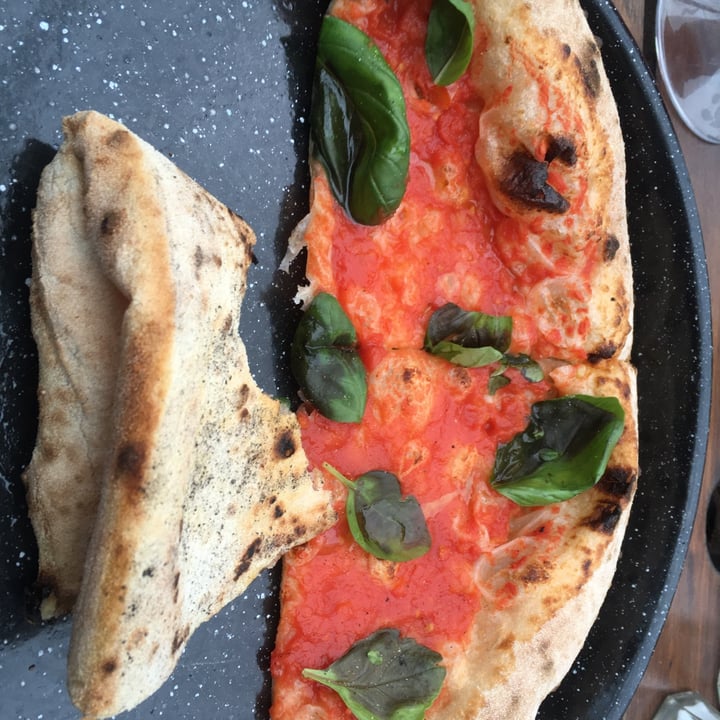 photo of La Épica Pizza & Love Pizza Margarita shared by @marina22 on  21 Aug 2021 - review
