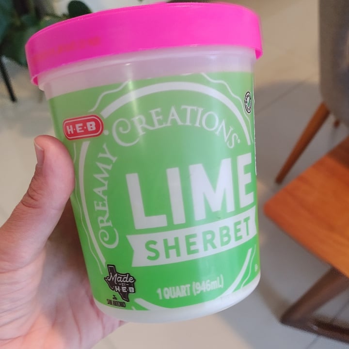 photo of HEB Creamy Creations Lime Sherbet shared by @yarabotteon on  09 Oct 2022 - review