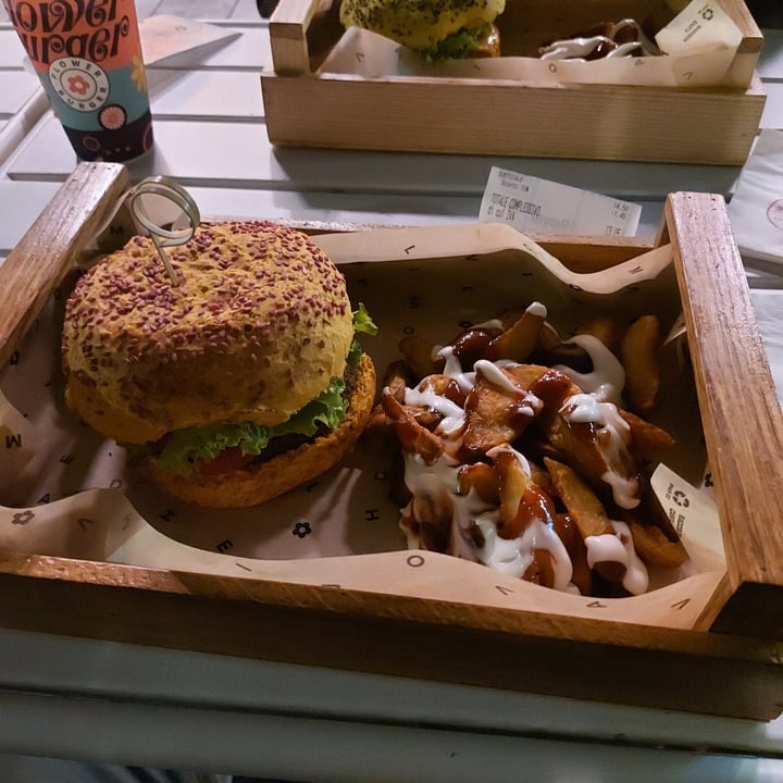 photo of Flower Burger Hercules burger shared by @fasveg on  26 Nov 2022 - review