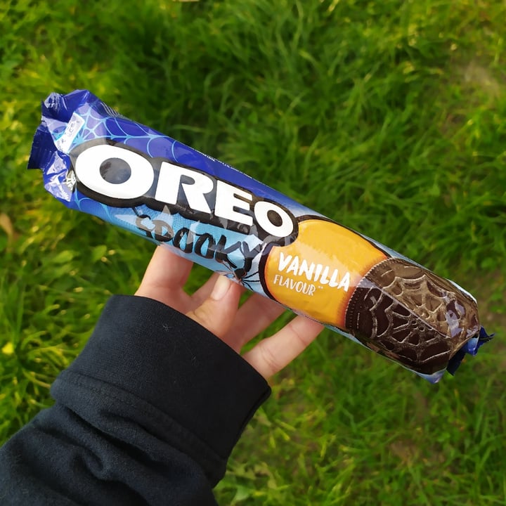 photo of  Mondelēz International Oreo Spooky Vanilla Flavour shared by @senja on  15 Apr 2022 - review