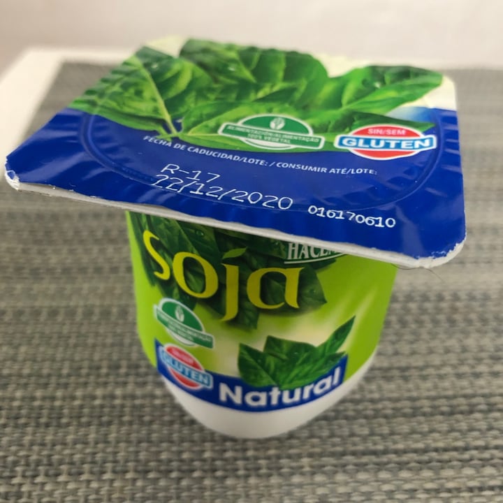 photo of Hacendado Yogurt De Soja Natural shared by @neil on  11 Dec 2020 - review