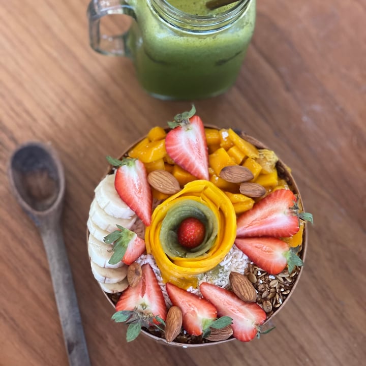 review photo of PAINAPOL 🍍 Breakfast, Brunch, Vegan Friendly🌴 Bowl shared by @silvanalavegana on 29 Jun 2021 - review