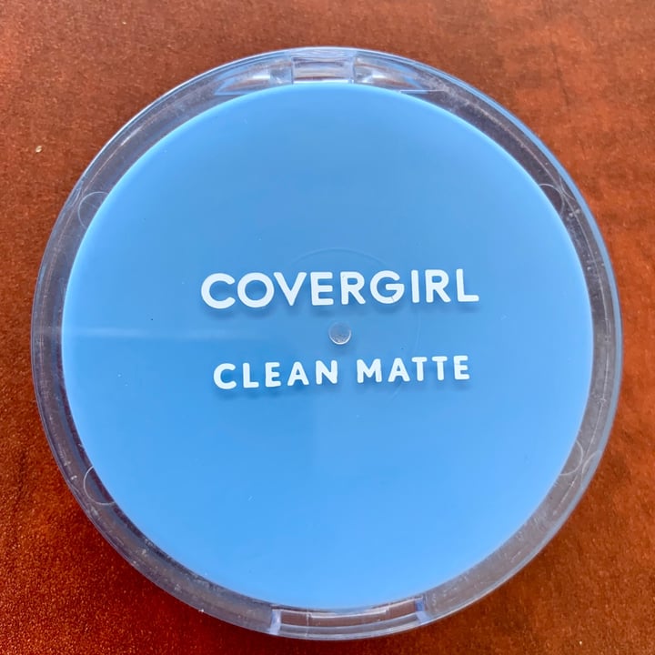 review photo of Covergirl Clean Matte Pressed Powder shared by @operakitti on 11 Jun 2021 - review