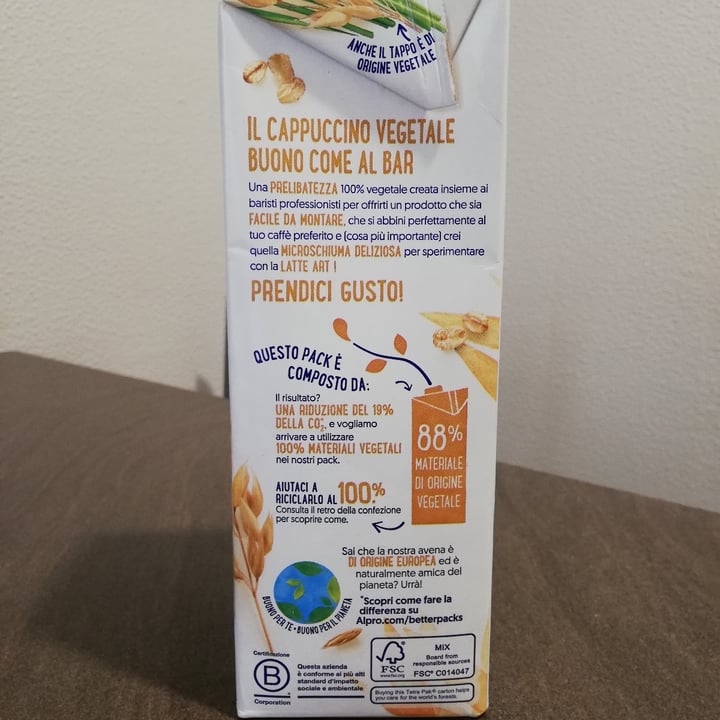 photo of Alpro Alpro barista avena shared by @unazampaperlaspagna on  31 May 2022 - review