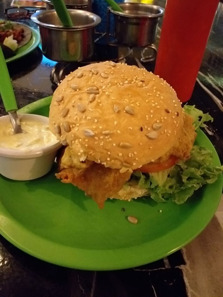 photo of Antojito con Amor Hamburguesa VeganFish shared by @elviaveg on  30 Dec 2019 - review