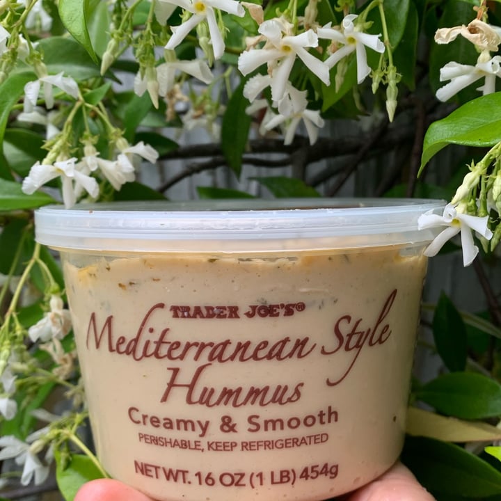 photo of Trader Joe's Mediterranean Hummus shared by @unejanie on  03 May 2022 - review