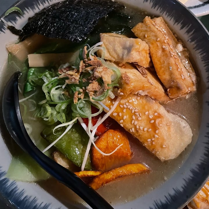 photo of Takumi Ramen Kitchen Milano Veggie shoyu tofu ramen shared by @quandleloup on  22 Jan 2022 - review