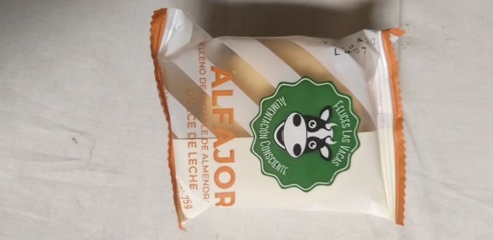 review photo of Felices Las Vacas Alfajor Maicena shared by @sugarr on 16 Mar 2020 - review