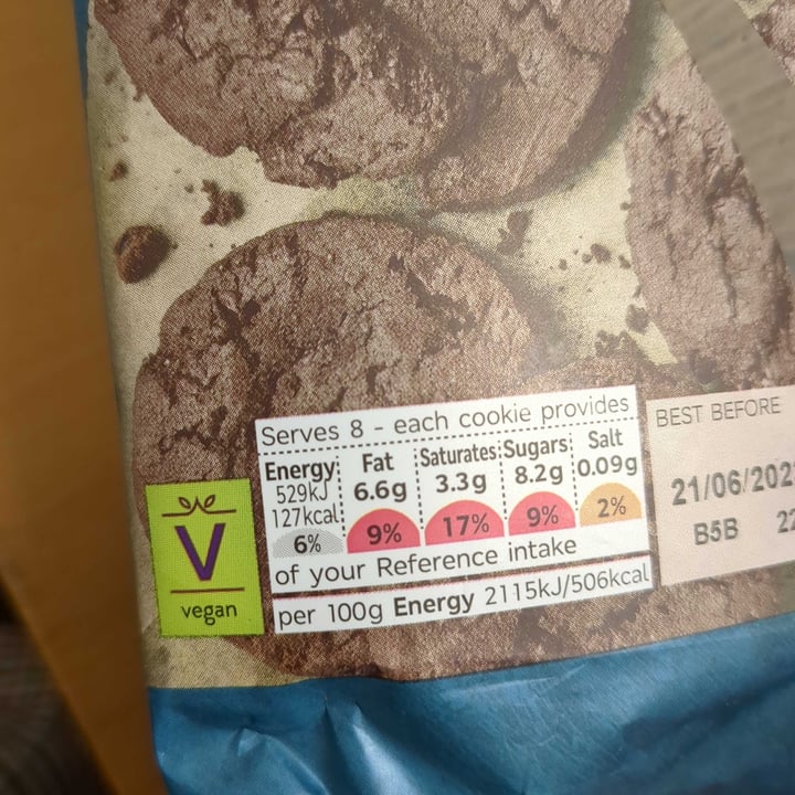 photo of Plant Kitchen (M&S) 8 Double Chocolate Cookies shared by @mylittlebit on  09 Dec 2022 - review