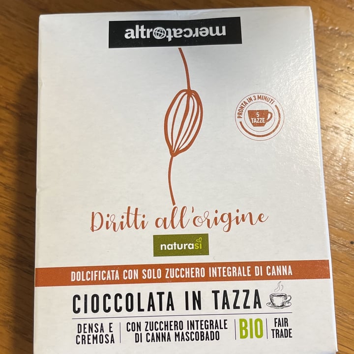 photo of Altro mercato Cioccolata in tazza shared by @giadaprosdocimo on  05 Apr 2022 - review