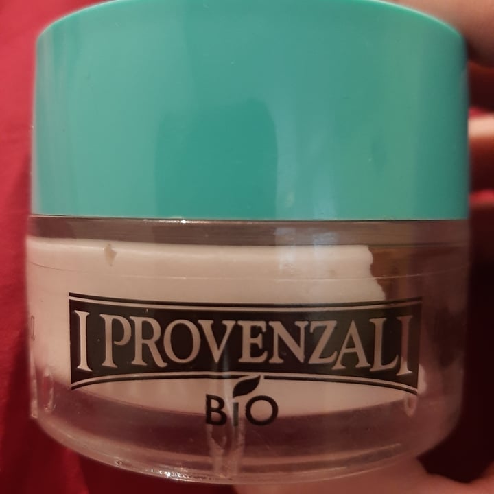 photo of Provenzali bio Crema viso rosa mosqueta shared by @giulia11 on  04 Oct 2022 - review