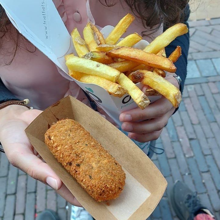 photo of Frietwinkel vegan kroket and fries shared by @minima5 on  01 Aug 2022 - review