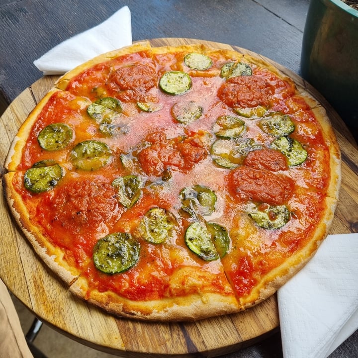 photo of The Firehouse Vegan Essenwood Pizza shared by @rishevc on  04 Dec 2021 - review