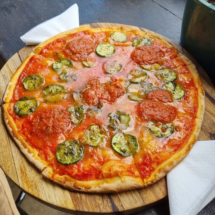 review photo of The Firehouse Vegan Essenwood Pizza shared by @rishevc on 04 Dec 2021 - review