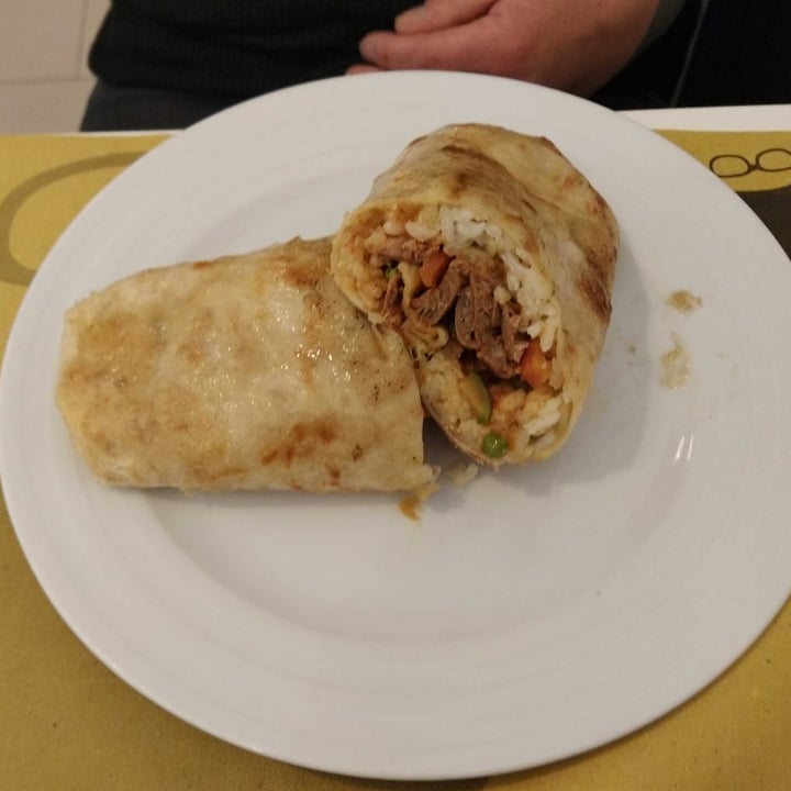 photo of Ratatouille Vegan Food Burrito shared by @signorinagrigioverde on  30 Mar 2022 - review
