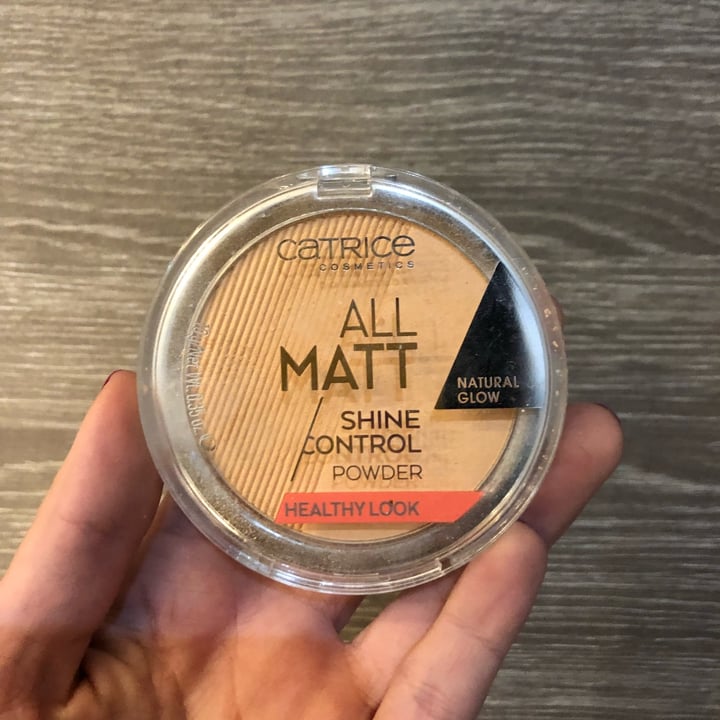photo of Catrice Cosmetics All Matt Plus – Shine Control Powder shared by @paulaapio on  17 Dec 2021 - review
