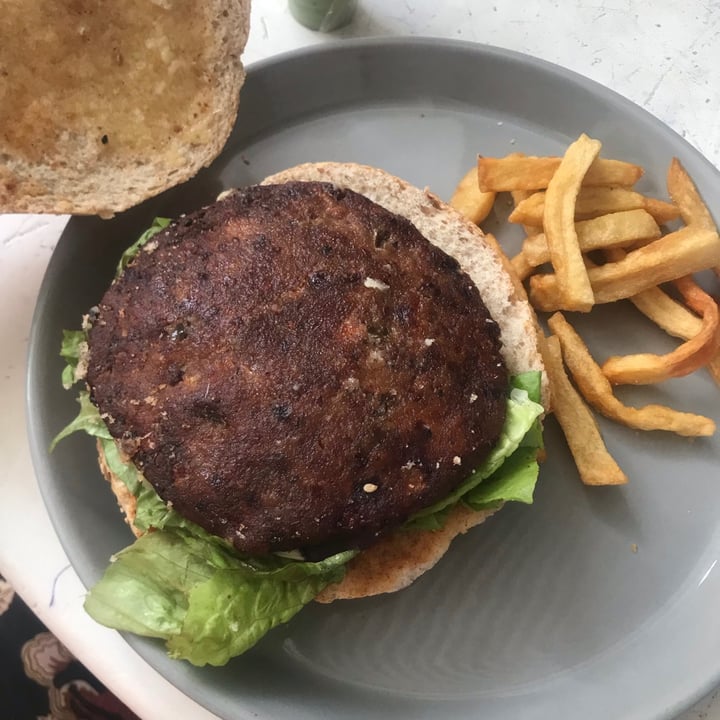 review photo of Naturalíssimo Hamburguesa Con Papas shared by @karenruza on 11 Sep 2021 - review