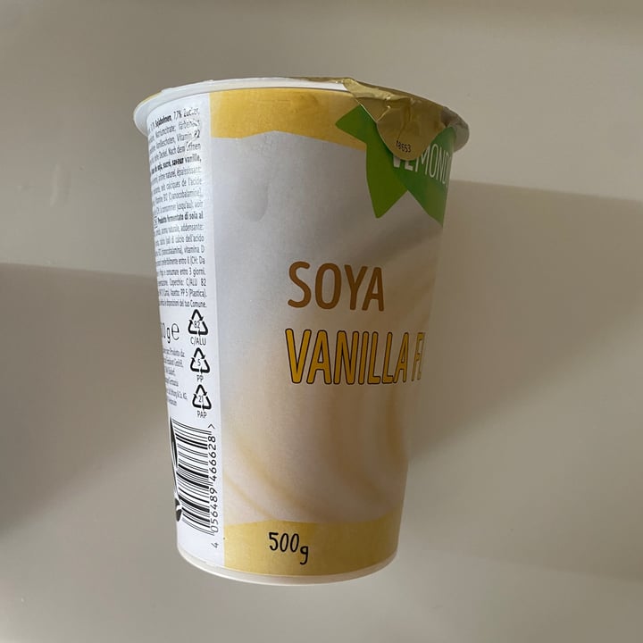 photo of Vemondo Yogurt vanilla flavour shared by @mariamagri on  17 Jun 2022 - review