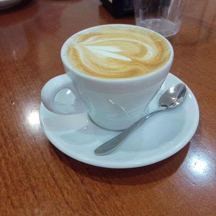 photo of Café-bar El Xallas café con leche de soja shared by @rosaliab on  12 Jun 2022 - review