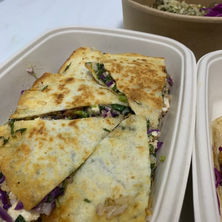 photo of Viio Gastropub Restaurant & Bar Tofu Quesadilla shared by @claudiaco on  25 May 2021 - review