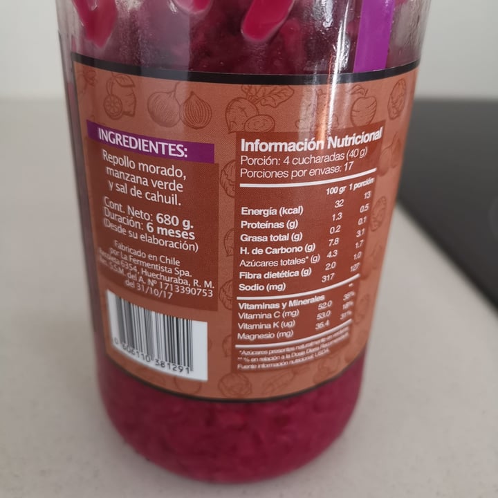 review photo of La Fermentista Sauerkraut, repollo morado y manzana verde shared by @esbueno on 24 Apr 2020 - review