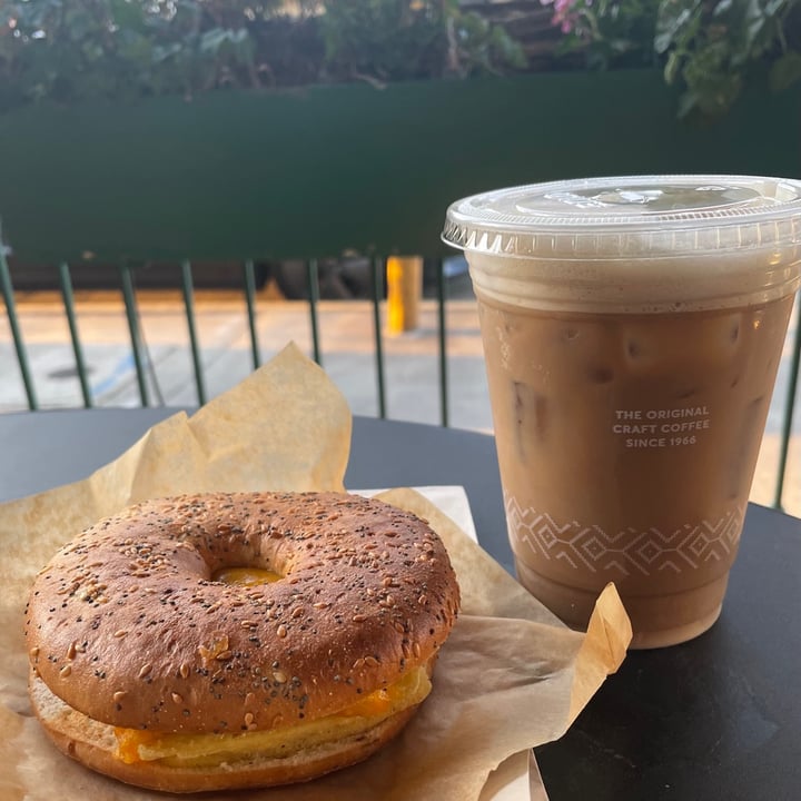 photo of Peet's Coffee Everything Plant-based Sandwich shared by @veganfoodie101 on  02 Apr 2021 - review