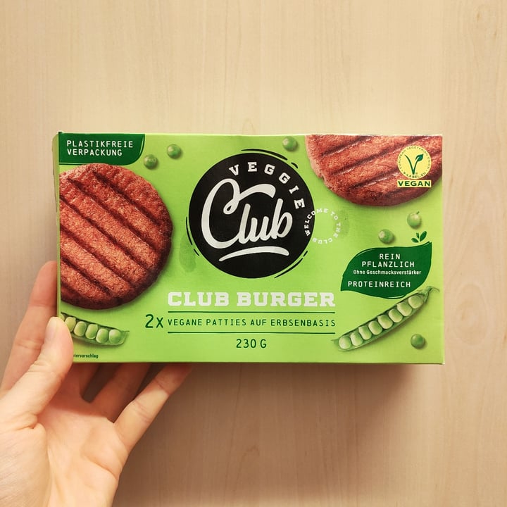 photo of Veggie Club Club burger - Burger Patties shared by @mchiara on  14 Aug 2021 - review