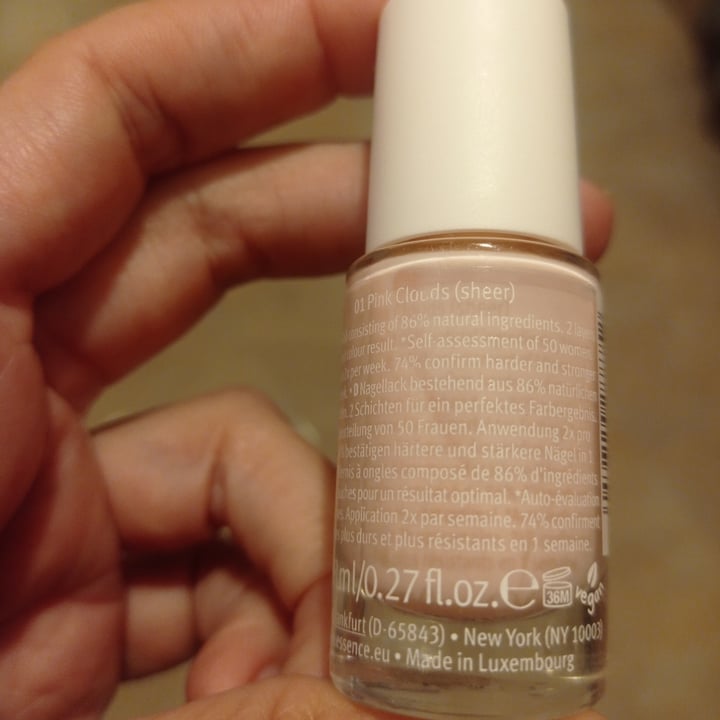 photo of Essence Cosmetics Esmalte Clean & Strong shared by @veggielauher on  14 Mar 2022 - review