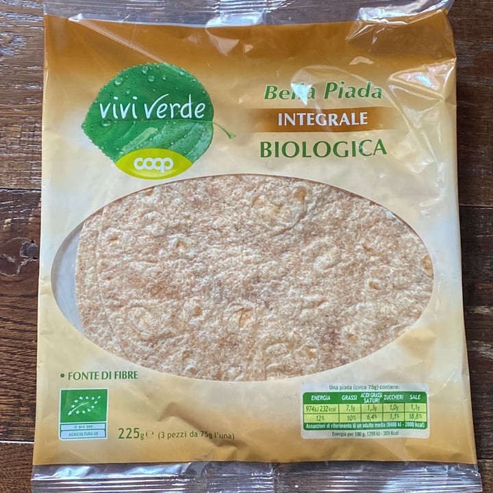 photo of Vivi Verde Coop Piadina integrale biologica shared by @ciarlixcx on  24 Nov 2021 - review