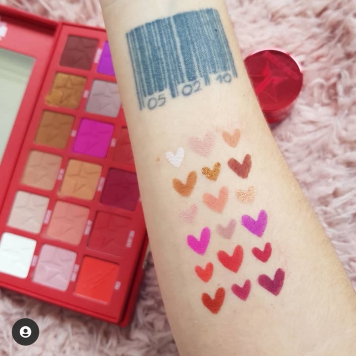 review photo of Jeffree Star Cosmetics Blood Sugar Palette shared by @alicebm on 04 Nov 2020 - review