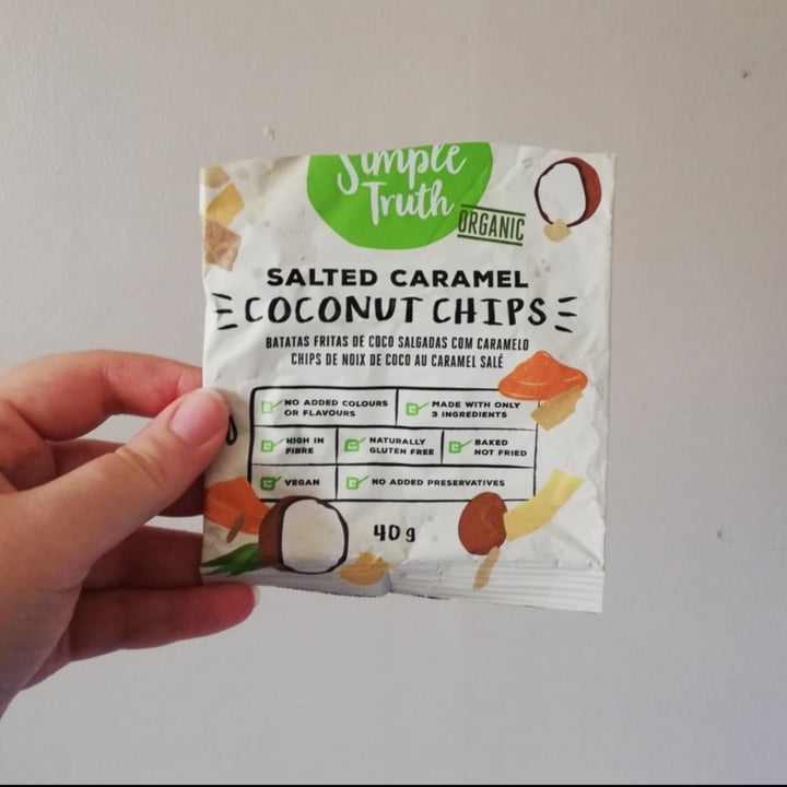 photo of Simple Truth Salted caramel coconut chips shared by @josiearmadillo on  14 Jan 2021 - review