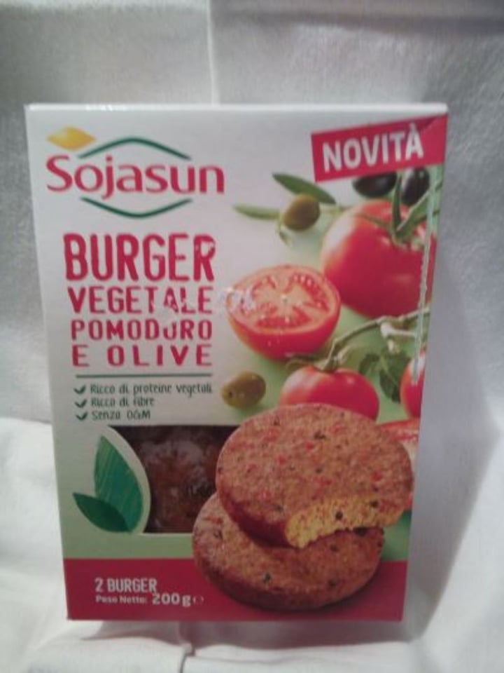 photo of Sojasun Burger Vegetale Pomodoro & Olive shared by @elenuccia on  19 Feb 2020 - review