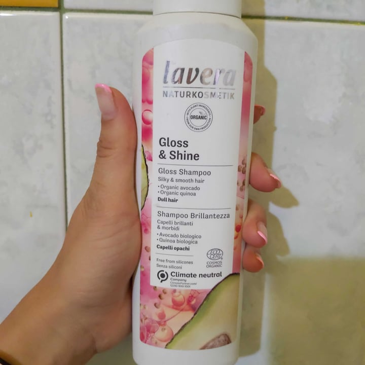 review photo of Lavera Naturkosmetik shampoo gloss And Ahine shared by @holymarta on 18 Sep 2022 - review