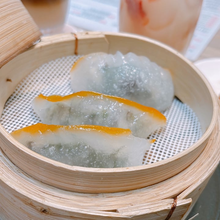 photo of Lotus Café 蓮心食坊 wild mushroom crystal dumplings shared by @veggiexplorer on  09 Nov 2022 - review