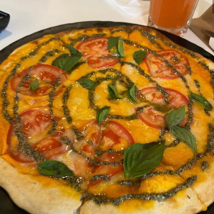 photo of Vegan Inc. Miyana Polanco Pizza Margarita shared by @karlaleroyal on  08 Oct 2020 - review