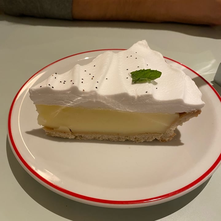 photo of Gordo Vegano Lemon pie shared by @inespressable on  15 May 2022 - review