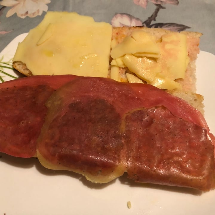 photo of Rollito Vegano Sin jamón shared by @aaronchoi on  16 Apr 2021 - review