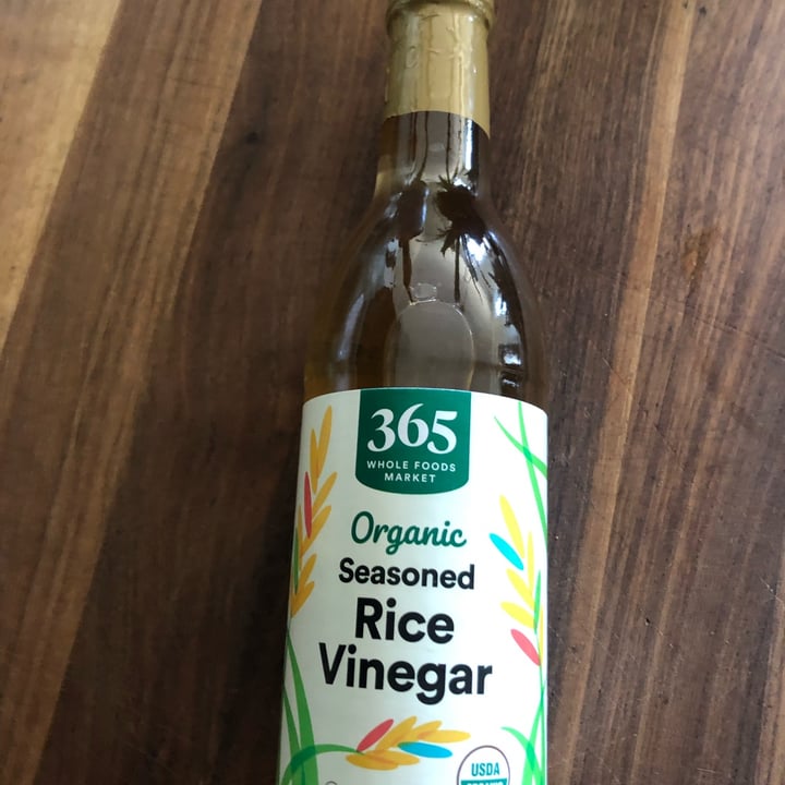 photo of 365 Whole Foods Market Organic Seasoned Rice Vinegar shared by @sf4 on  26 May 2022 - review