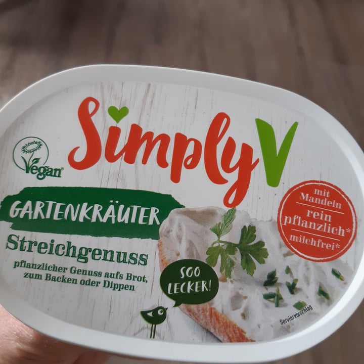 photo of Simply V Cremiger Kräuter Streichgenuss shared by @cori8 on  14 Dec 2020 - review